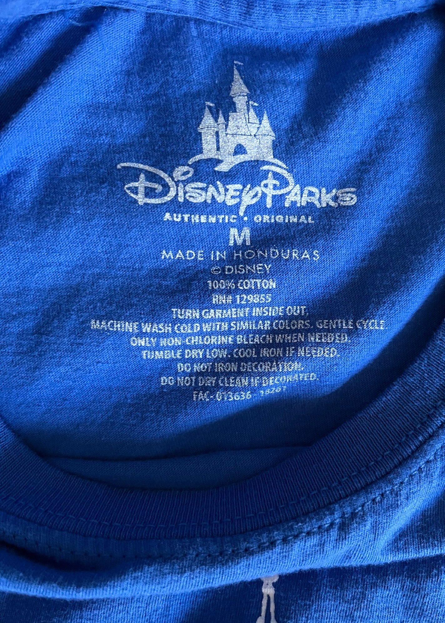 Disney - Cinderella’s Castle - Walt Disney World Tee Shirt (Medium)