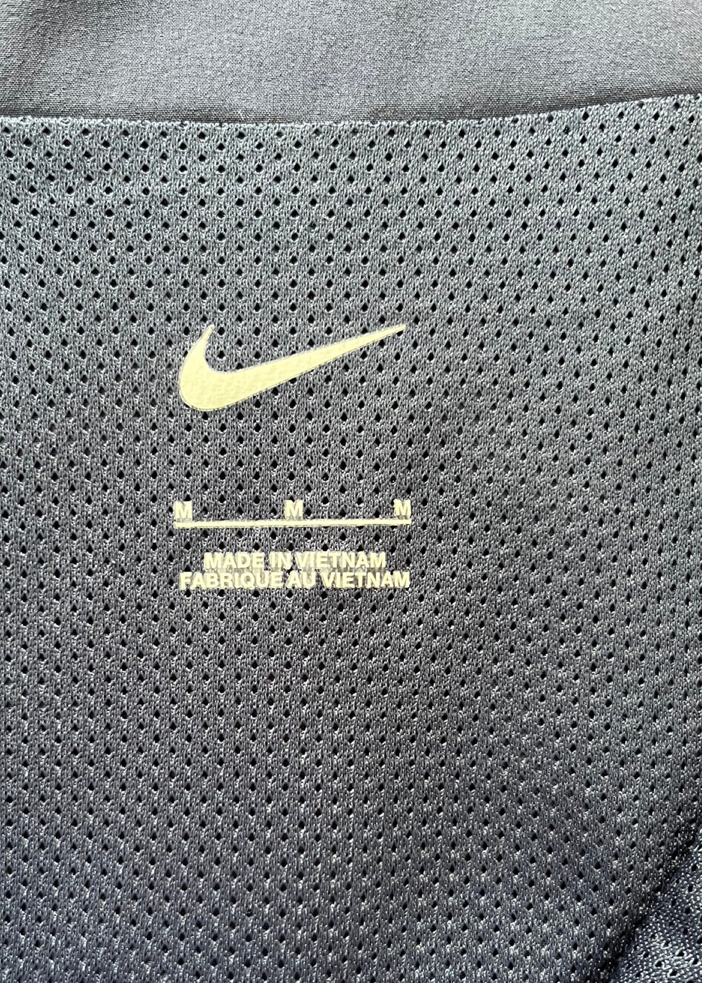 University of Virginia - Nike Light Jacket (Medium)